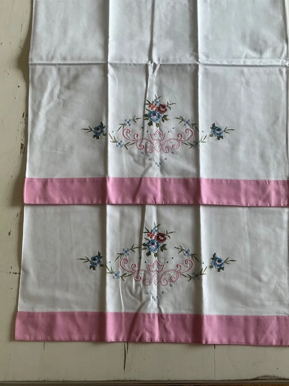 8 Vintage 100% Cotton White Floral Embroidered pillowcases